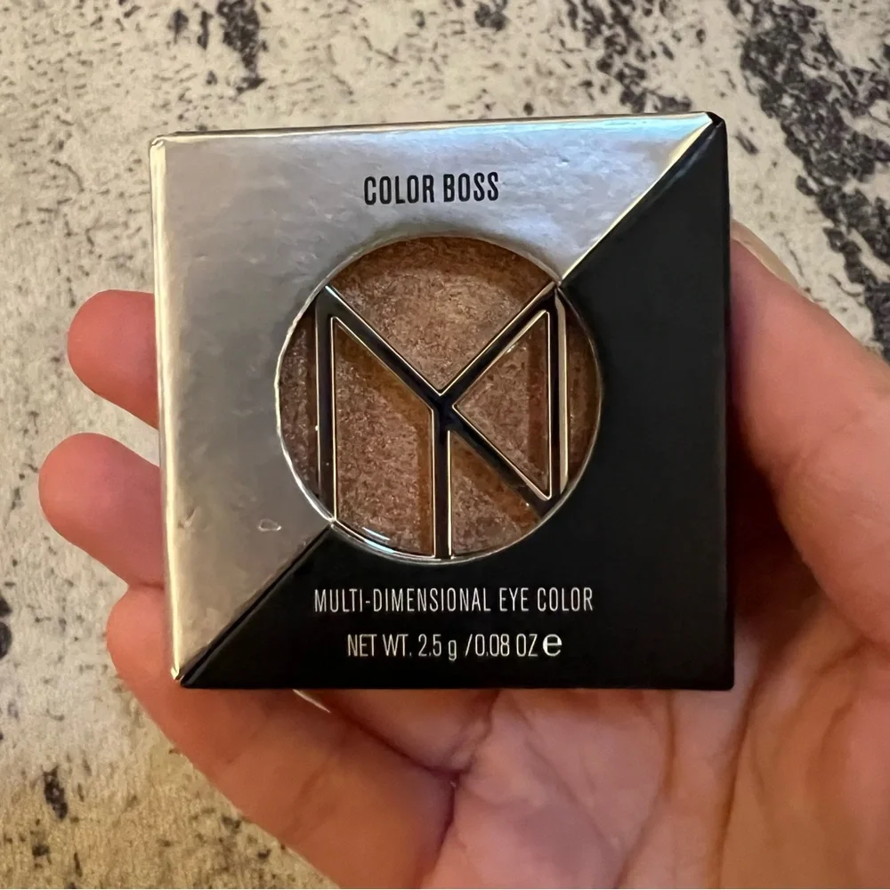 IL MAKIAGE Color Boss Multi-Dimensional Eye Color 958 Eyes on the Prize